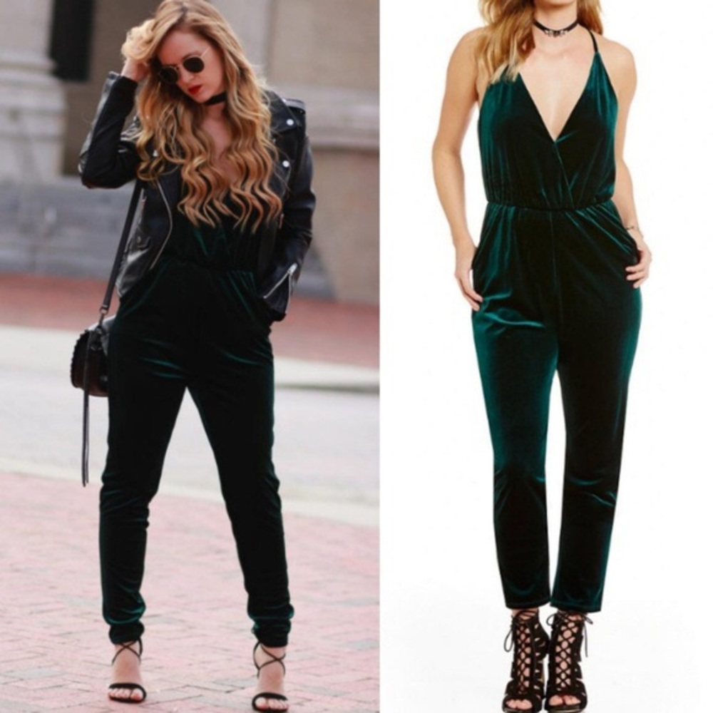 GB Gianni Bini Juniors Emerald Velvet Jumpsuit